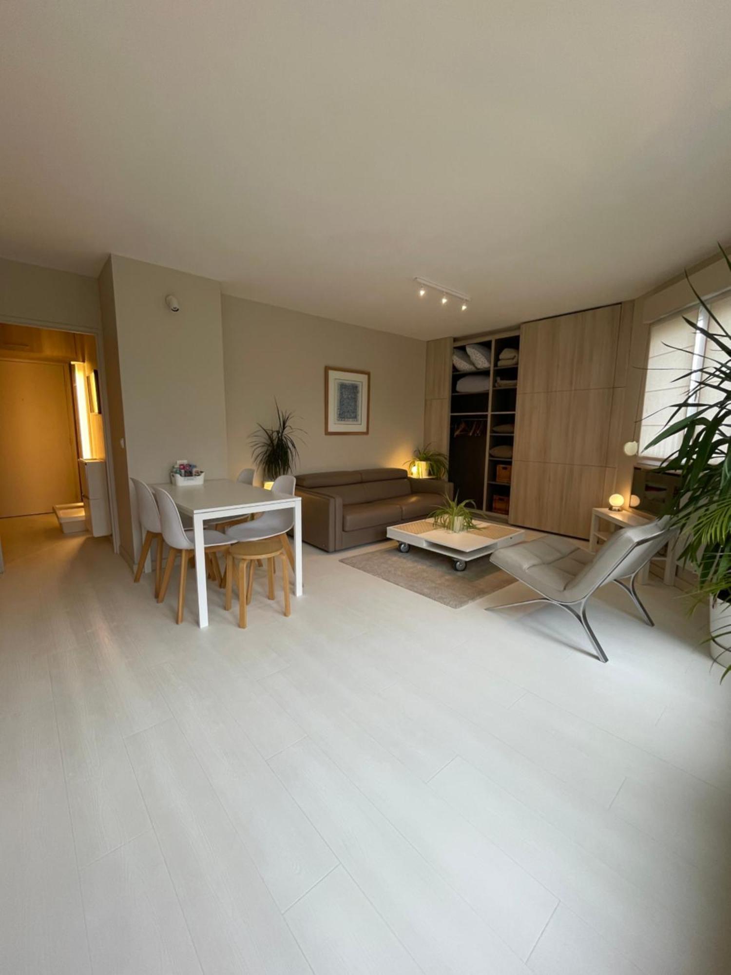 Appartement terrasse 4personnes rue de jemmapes Lille Extérieur photo
